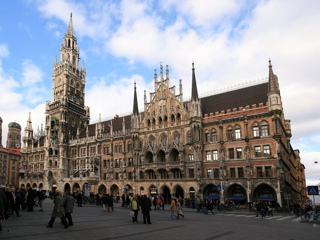 Neues_Rathaus_Munich-full